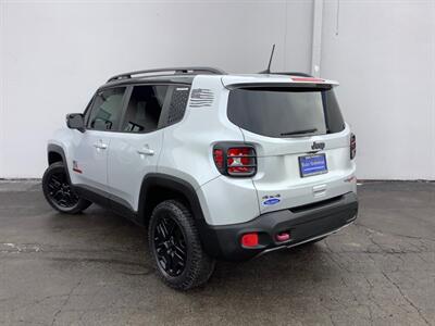 2018 Jeep Renegade Trailhawk - Photo 4 - Crest Hill, IL 60403