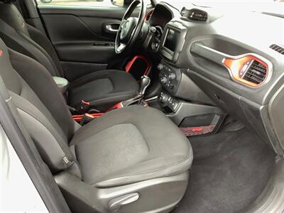 2018 Jeep Renegade Trailhawk - Photo 30 - Crest Hill, IL 60403