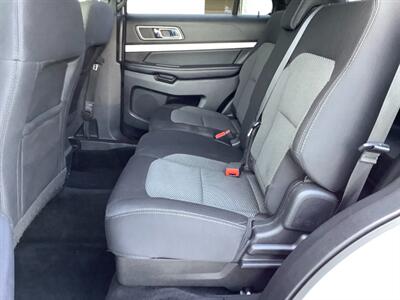 2017 Ford Explorer XLT - Photo 24 - Crest Hill, IL 60403