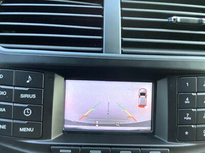 2017 Ford Explorer XLT - Photo 10 - Crest Hill, IL 60403