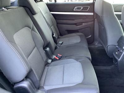 2017 Ford Explorer XLT - Photo 29 - Crest Hill, IL 60403