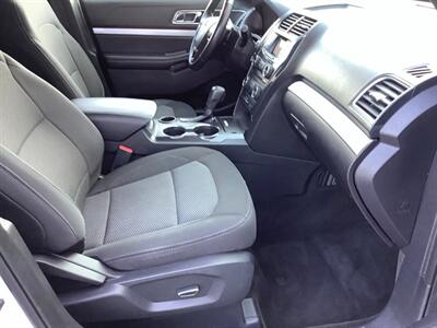 2017 Ford Explorer XLT - Photo 34 - Crest Hill, IL 60403