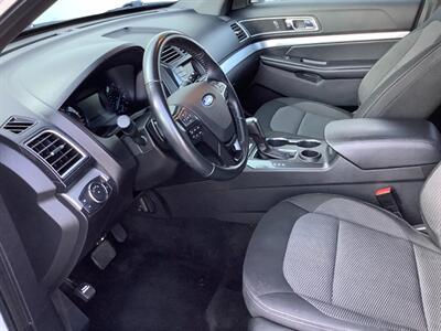 2017 Ford Explorer XLT - Photo 14 - Crest Hill, IL 60403