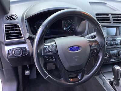 2017 Ford Explorer XLT - Photo 17 - Crest Hill, IL 60403