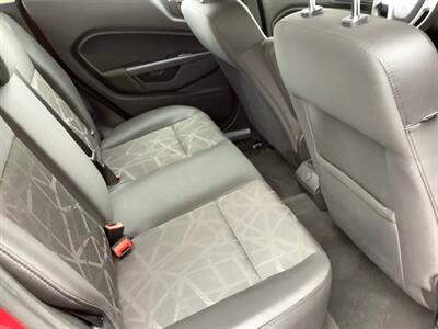 2013 Ford Fiesta SE   - Photo 23 - Crest Hill, IL 60403