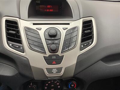 2013 Ford Fiesta SE   - Photo 16 - Crest Hill, IL 60403