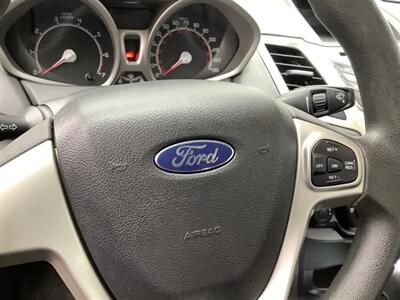 2013 Ford Fiesta SE   - Photo 15 - Crest Hill, IL 60403