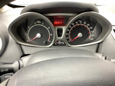 2013 Ford Fiesta SE   - Photo 17 - Crest Hill, IL 60403