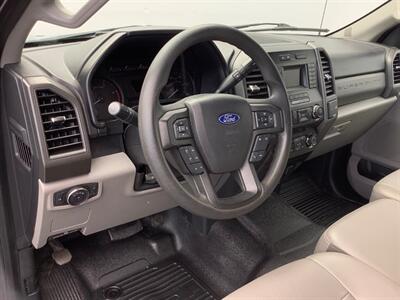2019 Ford F-350 Super Duty XL   - Photo 16 - Crest Hill, IL 60403