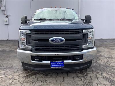 2019 Ford F-350 Super Duty XL   - Photo 10 - Crest Hill, IL 60403