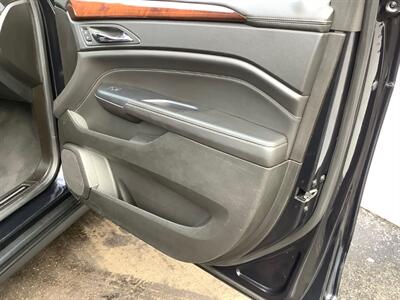 2013 Cadillac SRX Luxury Collection   - Photo 32 - Crest Hill, IL 60403