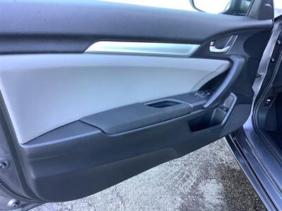 2016 Honda Civic LX-P   - Photo 30 - Crest Hill, IL 60403