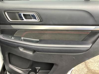 2018 Ford Explorer XLT - Photo 37 - Crest Hill, IL 60403