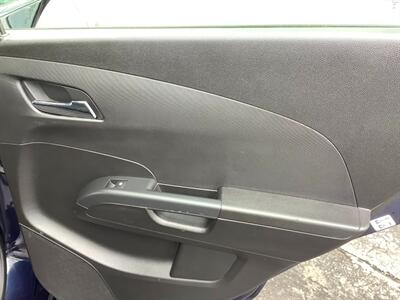 2016 Chevrolet Sonic LT Auto   - Photo 24 - Crest Hill, IL 60403