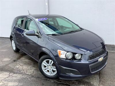 2016 Chevrolet Sonic LT Auto   - Photo 8 - Crest Hill, IL 60403