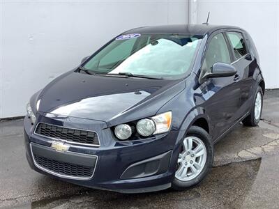 2016 Chevrolet Sonic LT Auto   - Photo 2 - Crest Hill, IL 60403
