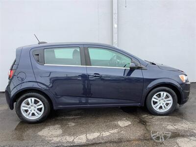 2016 Chevrolet Sonic LT Auto   - Photo 7 - Crest Hill, IL 60403