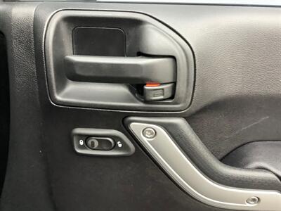 2016 Jeep Wrangler Sahara 75th Annivers   - Photo 28 - Crest Hill, IL 60403