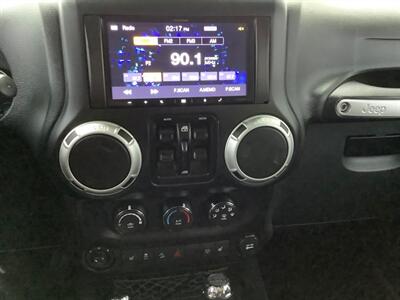 2016 Jeep Wrangler Sahara 75th Annivers   - Photo 18 - Crest Hill, IL 60403