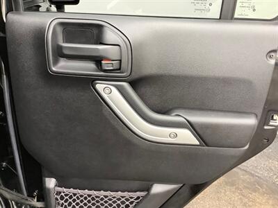 2016 Jeep Wrangler Sahara 75th Annivers   - Photo 25 - Crest Hill, IL 60403