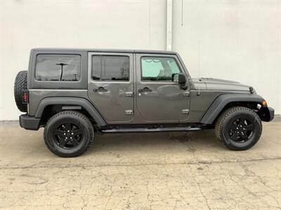 2017 Jeep Wrangler Unlimited  Big Bear - Photo 27 - Crest Hill, IL 60403