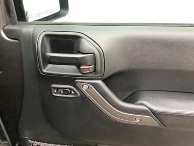 2017 Jeep Wrangler Unlimited  Big Bear - Photo 13 - Crest Hill, IL 60403