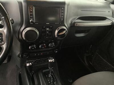 2017 Jeep Wrangler Unlimited  Big Bear - Photo 31 - Crest Hill, IL 60403