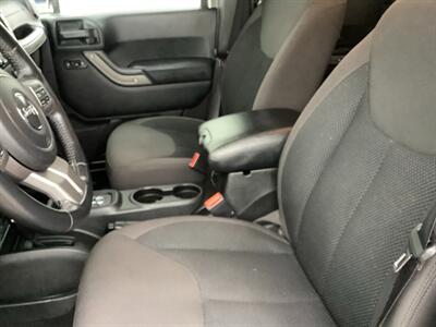 2017 Jeep Wrangler Unlimited  Big Bear - Photo 8 - Crest Hill, IL 60403