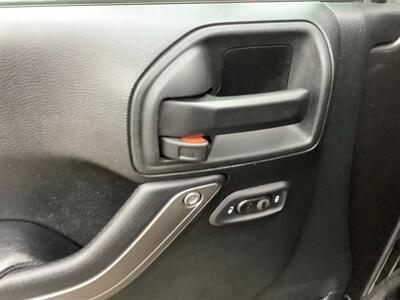 2017 Jeep Wrangler Unlimited  Big Bear - Photo 30 - Crest Hill, IL 60403