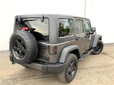 2017 Jeep Wrangler Unlimited  Big Bear - Photo 26 - Crest Hill, IL 60403