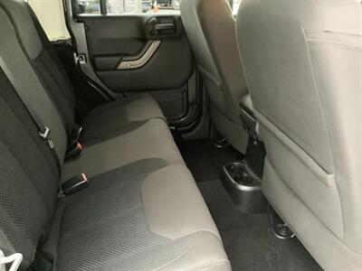 2017 Jeep Wrangler Unlimited  Big Bear - Photo 11 - Crest Hill, IL 60403