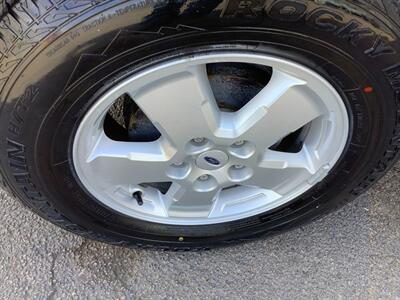 2009 Ford Escape XLT   - Photo 41 - Crest Hill, IL 60403