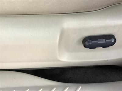 2009 Ford Escape XLT   - Photo 12 - Crest Hill, IL 60403