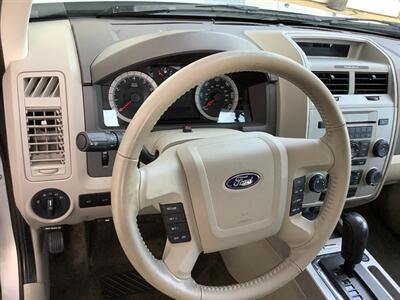 2009 Ford Escape XLT   - Photo 16 - Crest Hill, IL 60403