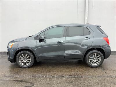 2016 Chevrolet Trax LS - Photo 3 - Crest Hill, IL 60403