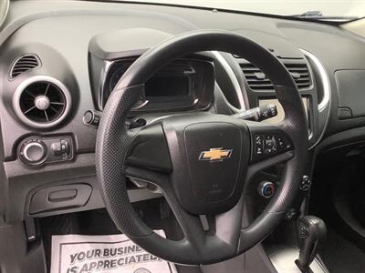 2016 Chevrolet Trax LS - Photo 17 - Crest Hill, IL 60403