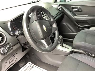 2016 Chevrolet Trax LS - Photo 14 - Crest Hill, IL 60403