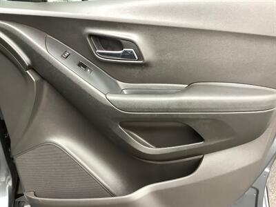 2016 Chevrolet Trax LS - Photo 30 - Crest Hill, IL 60403