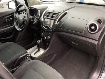 2016 Chevrolet Trax LS - Photo 31 - Crest Hill, IL 60403