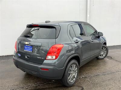 2016 Chevrolet Trax LS - Photo 6 - Crest Hill, IL 60403