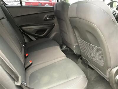 2016 Chevrolet Trax LS - Photo 29 - Crest Hill, IL 60403