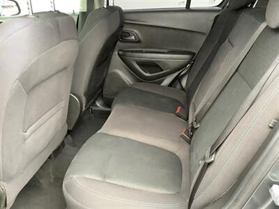 2016 Chevrolet Trax LS - Photo 27 - Crest Hill, IL 60403
