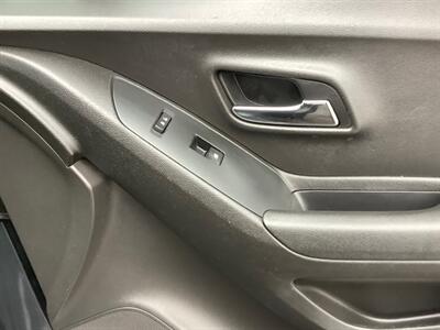 2016 Chevrolet Trax LS - Photo 26 - Crest Hill, IL 60403
