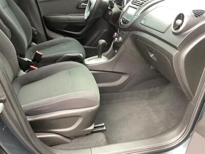 2016 Chevrolet Trax LS - Photo 25 - Crest Hill, IL 60403