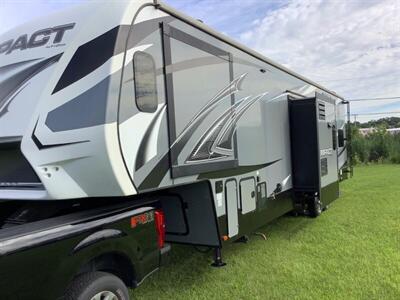 2016 Keystone Impact Toy hauler m-361 - Photo 13 - Crest Hill, IL 60403