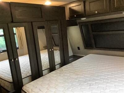 2016 Keystone Impact Toy hauler m-361 - Photo 56 - Crest Hill, IL 60403