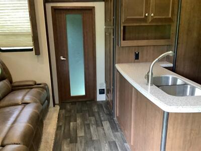 2016 Keystone Impact Toy hauler m-361 - Photo 32 - Crest Hill, IL 60403