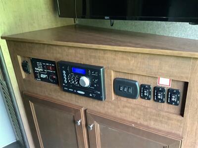 2016 Keystone Impact Toy hauler m-361 - Photo 25 - Crest Hill, IL 60403