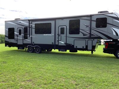 2016 Keystone Impact Toy hauler m-361   - Photo 3 - Crest Hill, IL 60403