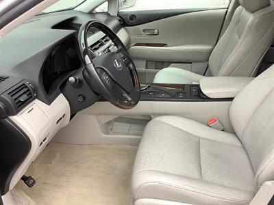 2011 Lexus RX   - Photo 16 - Crest Hill, IL 60403